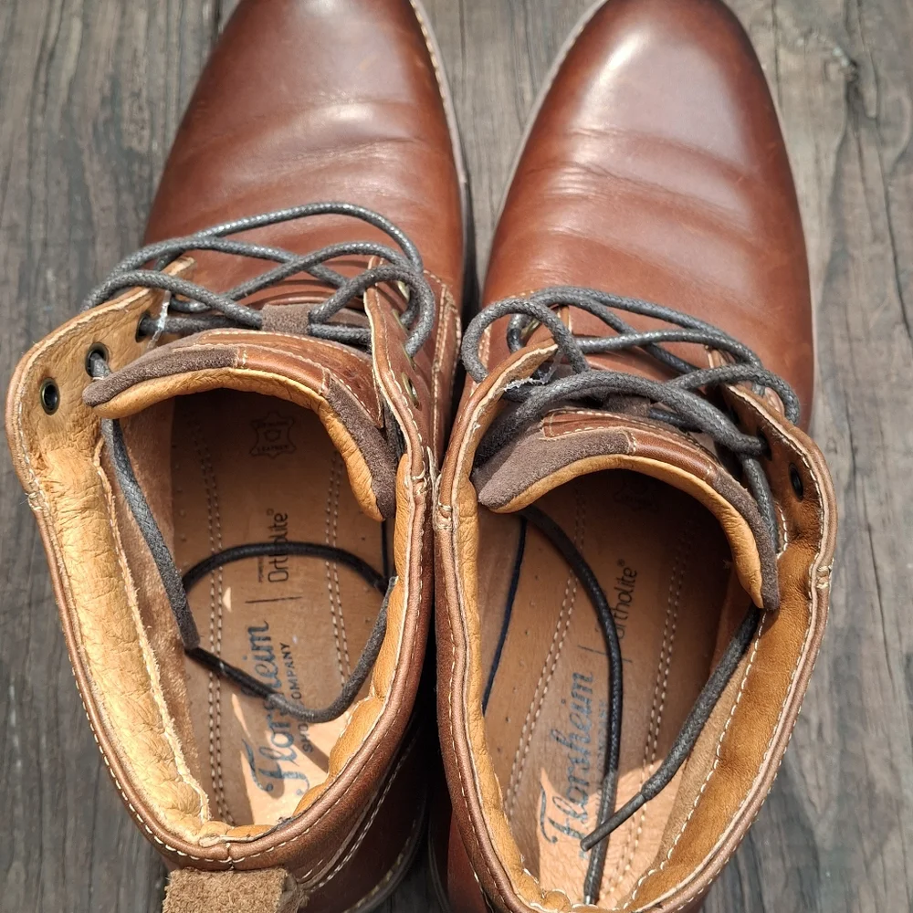 Florsheim Lodge Chukka Boots Size 10